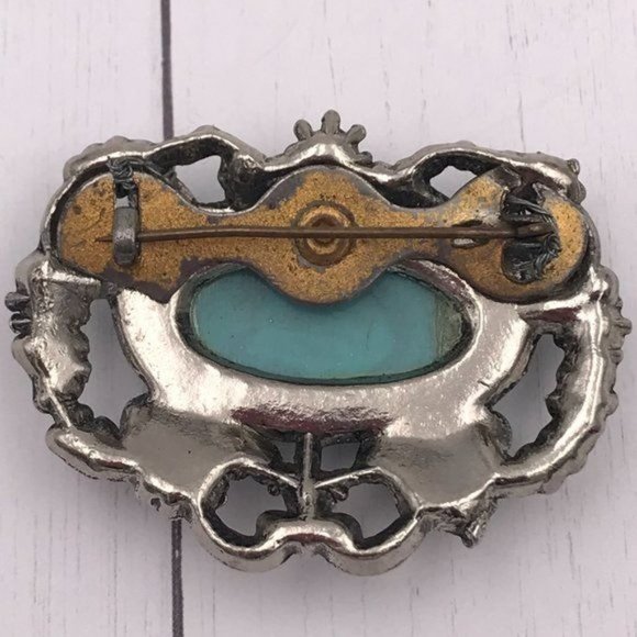 Brooch Ornate Setting Turquoise Cabochon - Picture 3 of 4